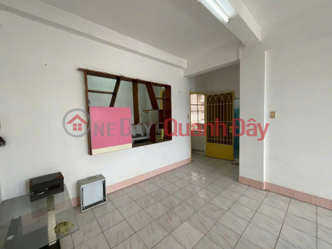 OWNER Needs to Sell Quickly Apartment in Binh Thoi Building, Ward 8, District 11, HCMC _0