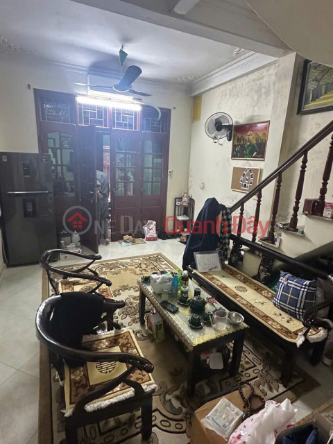 Selling 73m Linh Nam, giving away a house in a straight alley, 30m from Hoang Mai street _0