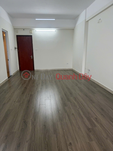 OWNER NEEDS TO SELL apartment CT2A - Thach Ban Military Apartment Building, Long Bien - Price just over 4 billion VND _0