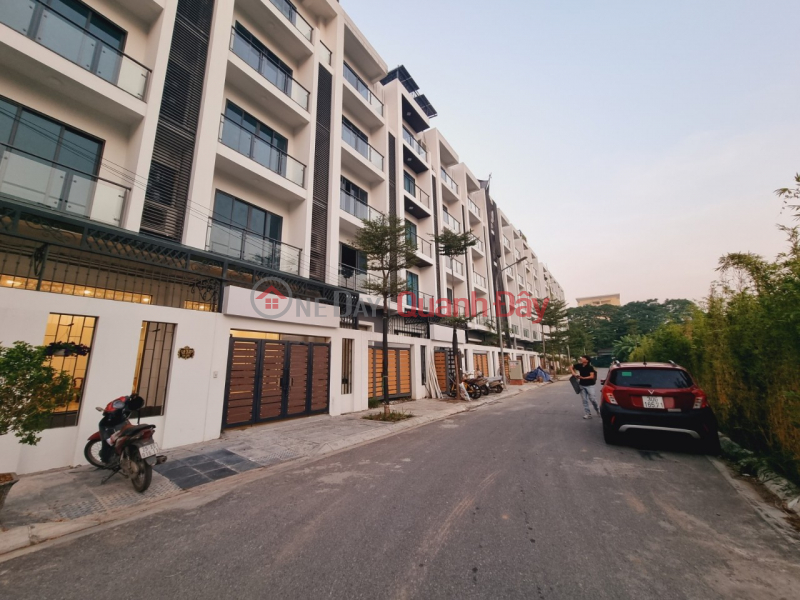 Semi-detached villa for sale - Goldmark City, 90m*5T*5MT, 2 cars free space - sidewalk - high class population 18 billion, Vietnam | Sales | đ 18 Billion