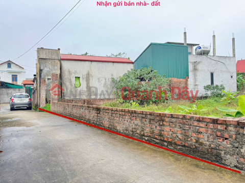 Land for sale in Hoang Dieu commune, Chuong My, Hanoi. 2 open sides in front and back, suitable for building a garden villa or dividing into 2 lots. _0