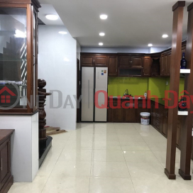 5-storey house in Nguyen Tieu La alley, 4x10m, 3 bedrooms, only 15 million _0
