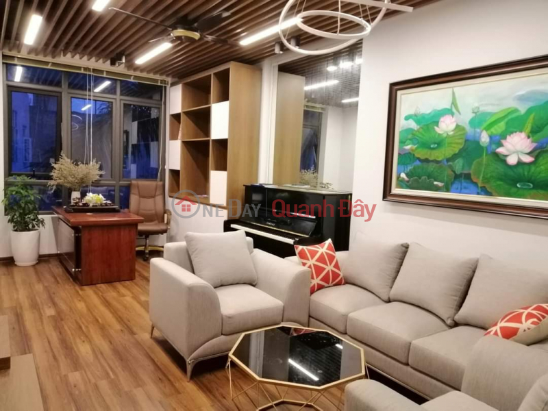 Property Search Vietnam | OneDay | Nhà ở Niêm yết bán, Bán nhà Phạm Văn Đồng thang máy vù vù, gần phố, 30m ô tô, ở và kinh doanh 38m -6.8 tỷ