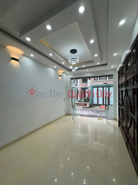 NEW HOUSE BUILT BY RESIDENTS, CORNER LOT, ALLEY WITH CAR ACCESS, Duc Giang, 47m2, 4 floors, 11 billion, Long Bien. _0