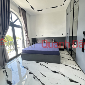 Selling 5-storey house, 100% new, frontage on Hoang Quoc Viet - elevator, full furniture, 12 billion x _0