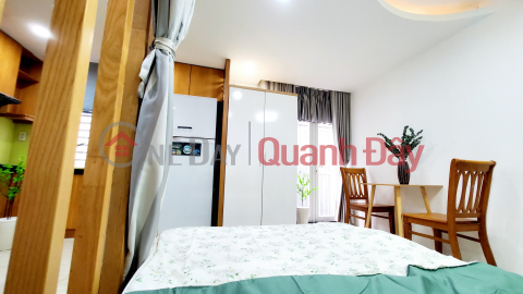 Le Van Sy apartment with BIG BALCONY near the airport, brand new _0