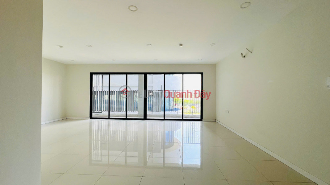 Officetel unit, 55m2, at Lavida Plus, District 7. Great price, quick sale, handover in completed condition. Sales Listings