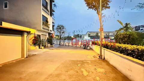 nhà đẹp, phân lô Lâm Hạ, ôtô tránh, gara 7 chỗ, thang máy, full nội thất _0