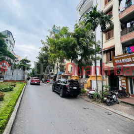 House for sale on Hoang Quoc Viet - Dang Thuy Tram street, Cau Giay district. Area 136\/150m2, frontage 11m. Price 65.6 billion VND. _0