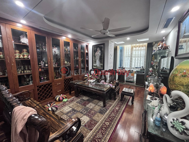 Plot 5m from the street front, Nguyen Chanh 60m 7 floors, elevator, great business, 40 billion Sales Listings