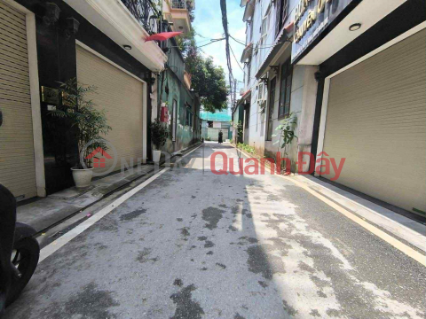 nhà đẹp Cổ Linh, 50m x 5 tầng, gara 2 ôtô, ngõ thông, đón đầu cầu Trần Hưng Đạo _0