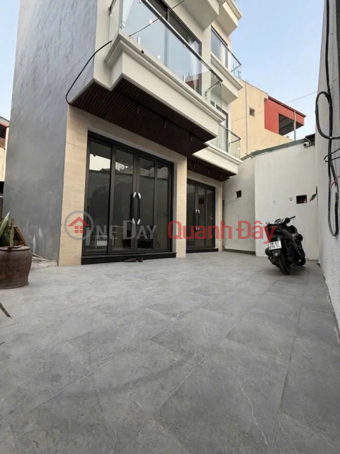 Bán nhà mới phố Việt Hưng 33 m2 X 5 tầng X 6.99 tỷ Long Biên Hà Nội.Ngõ rộng full nội thất về ở ngay. _0