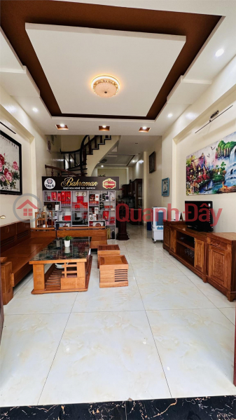 OWNER - FOR SALE Built-to-Residence House, 3 Floors, Car Parking, To Pho Alley, Center of Hai Duong City Sales Listings