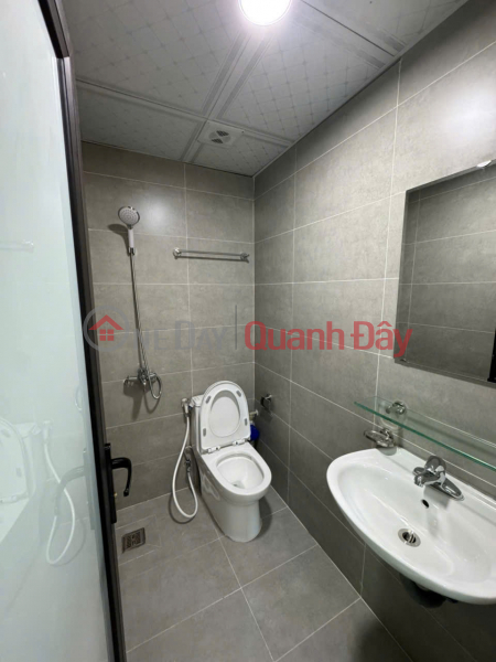 đ 6.8 Million/ month (Extremely Hot) 1N1K luxury apartment 35m2 at 141 Quan Nhan - Private washing machine - Can accommodate 4 people - Receive electric car