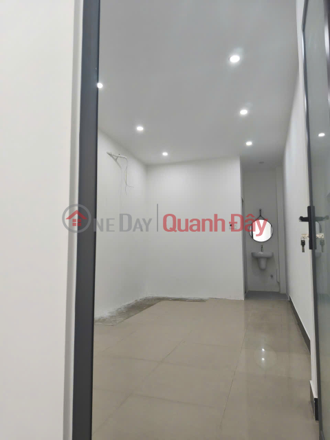 ► Hơn 3 tỷ, 1 nhà ra MT Lê Duẩn, kiệt thông, sổ vuông, hoàn công, 3 tầng cứng, 3PN _0