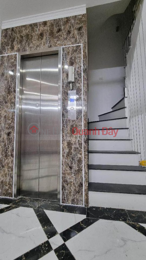 HOANG HOA THAM-CCMN -STABLE CASH FLOW -GOOD ELEVATORS EXTREMELY WIDE FRONT ROADS WITH ENTRANCES 485 VND _0