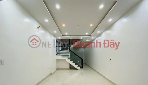 Selling a house on the corner of Mieu Hai Xa, area 50m x 4 floors PRICE 3 billion, extremely shallow lane near Hang Market _0