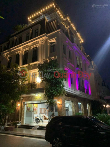 House for rent with 5 floors, Corner lot, 2 sides of Hang Bong street... Hoan Kiem district, area 50 m - Coffee business, Unmatched restaurant Rental Listings