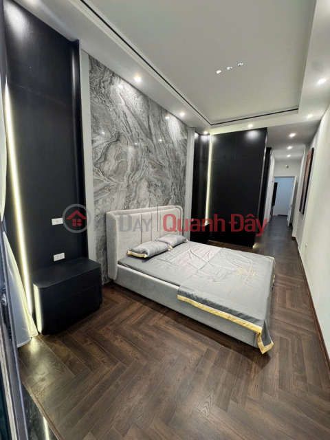 House for sale in Hao Nam, 7 floors, elevator, near street front, price: 13.65 billion, contact: 0396935190. _0