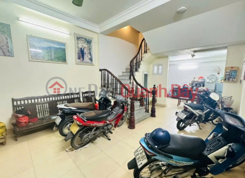RARE – HO TUNG MAU STREET, SOLIDLY BUILT RESIDENTIAL HOUSE, CARS NEARBY – 5 FLOORS, 45 SQM, OVER 200 MILLION _0