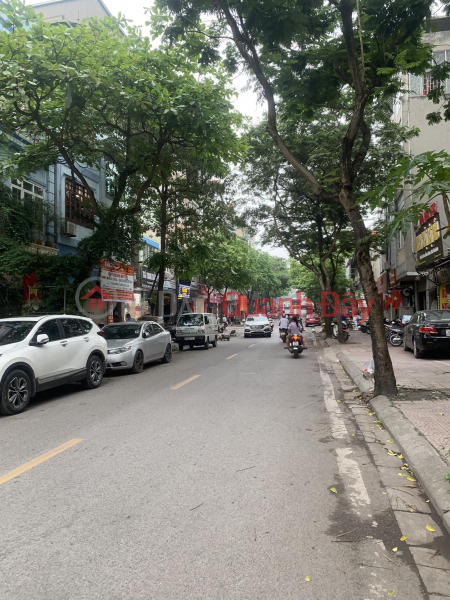 bán đất tặng nhà cũ 2 tầng mặt phố Ngọc Lâm-Long Biên, 98m MT 5.4m, full thổ cư Niêm yết bán