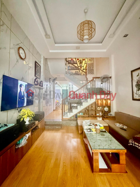► Right on Nguyen Thanh Han Street, 72m2, 2 floors, 3 bedrooms, 5.x billion VND Sales Listings