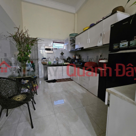 BÁN NHÀ TRONG NGÕ PHƯỜNG TRẦN LÃM, NHÀ XÂY CHẮC CHẮN CÒN ĐẸP, ÔTÔ ĐỖ NGÀY ĐÊM. GIÁ CHỈ 3 TỶ 650 CÓ THƯƠNG _0