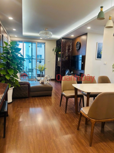 Selling apartments at Mandarin Garden 2, a high-end residential complex. Sales Listings