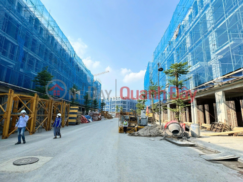 CẦN BÁN GẤP NHÀ MẶT PHỐ HOÀNG QUỐC VIỆT DT75M2 LH; 093.198.2626 _0