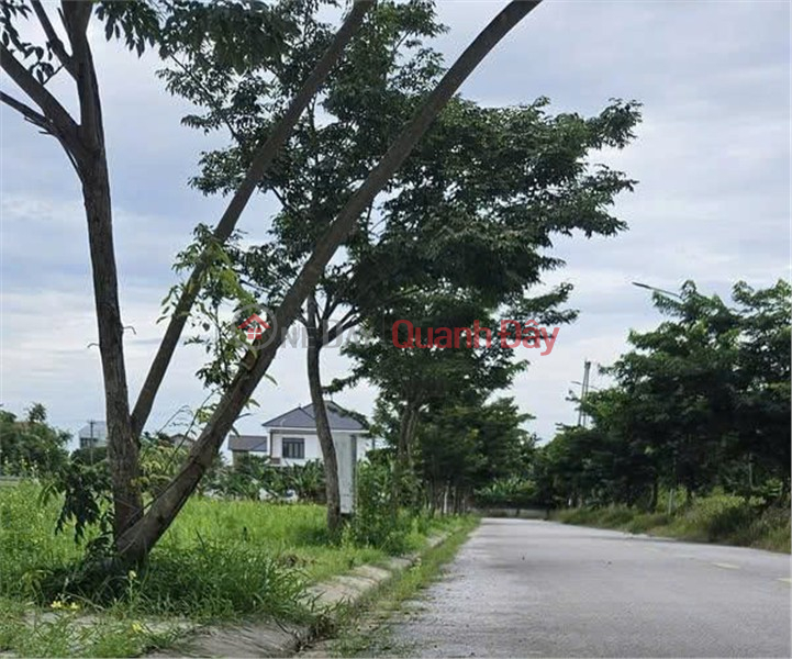 , Please Select | Residential, Sales Listings | đ 2.5 Billion