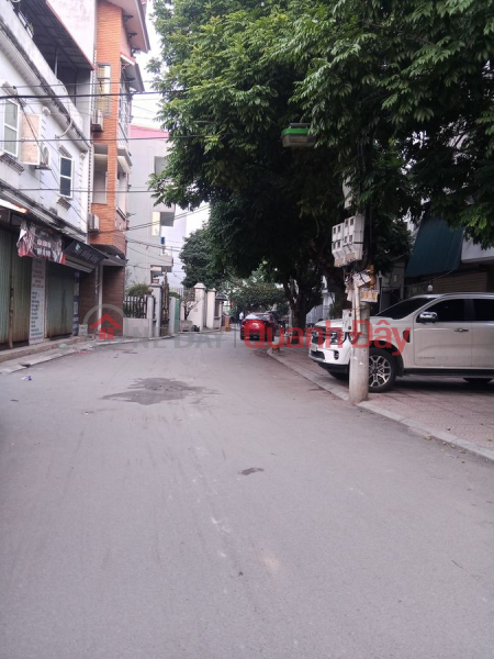 Land for sale in Phu Minh, 70m2 x 5.7m frontage, car access to the house, price 9.8 billion VND. Sales Listings