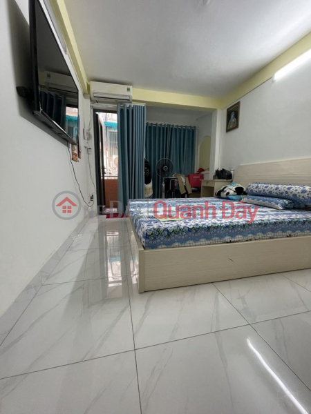 Nhà hẻm 225 Nguyễn Tiểu La, 4x8m, 3 phòng, full nội thất Niêm yết cho thuê