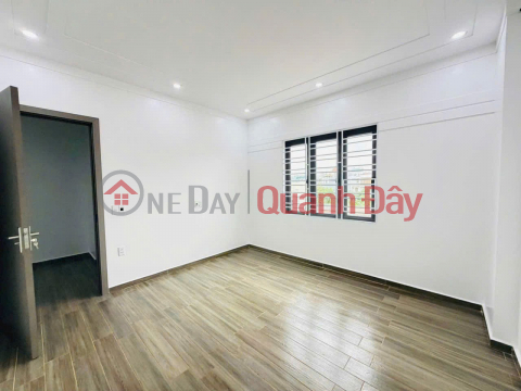 BEAUTIFUL HOUSE - GREAT PRICE - OWNER NEEDS TO SELL QUICKLY: A 4-story house in Hai An district, Hai Phong city. _0