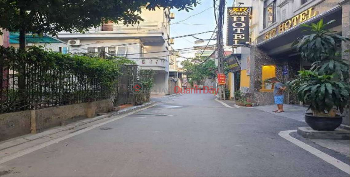 House for sale in Le Mat, Viet Hung, private car, business, spacious, 76m, side: 5.5m, 8 billion 3 Sales Listings