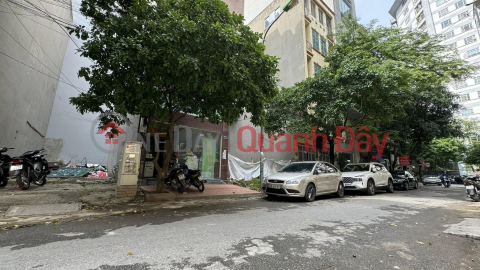 RARE LAND - Car-avoiding plot on Duong Khue Street 60m2\/ Frontage 4.5m 19.3 billion, beautiful square _0