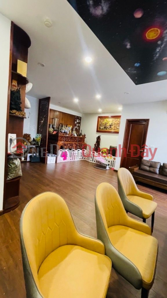 Apartment for sale in Cau Giay, 90m², 2 bedrooms, 2 bathrooms, price 7.98 billion VND, parking available at the building entrance. | Vietnam Sales, đ 7.98 Billion