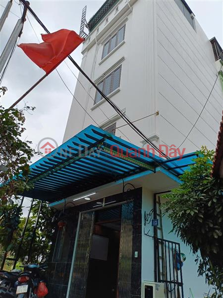 Vị trí đẹp gần phố lô góc hai mặt thoáng, xung quanh tiện ích bạt ngàn như chợ, siêu thị, trường học... tương Niêm yết bán