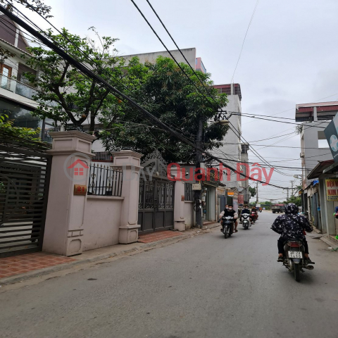 40m2 of land in Trau Quy, Gia Lam, Hanoi. 4m x 10m. The road in front of the house is 3.5m. Contact 0989894845 _0