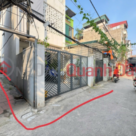 Bán nhà C4 ngõ 405 Ngọc Thuỵ 57m gần oto chỉ nhỉnh 4 tỷ. LH 0936123469 _0