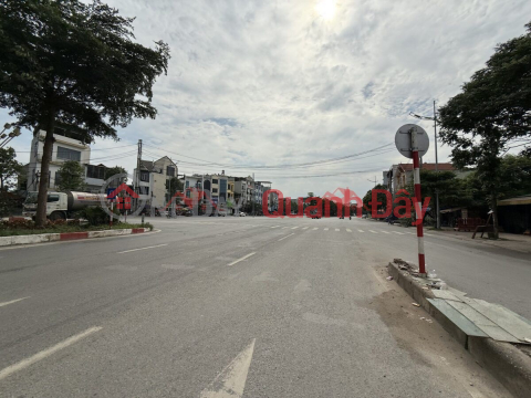 OWNER SELLS 60.9M LAND LOT ON MAIN BUSINESS ARRAY ON QL6 CHUONG MY-HA NOI _0