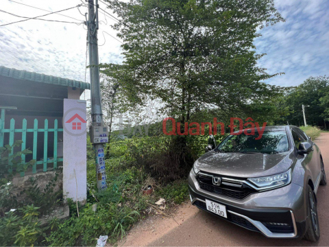 Cheap land for sale in Bau Bang Binh Duong, 350m2 residential area priced at just over 1 billion _0