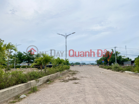 Selling land plot opposite Thien Hung pagoda gate, An Nhon (price only 1ty380) _0