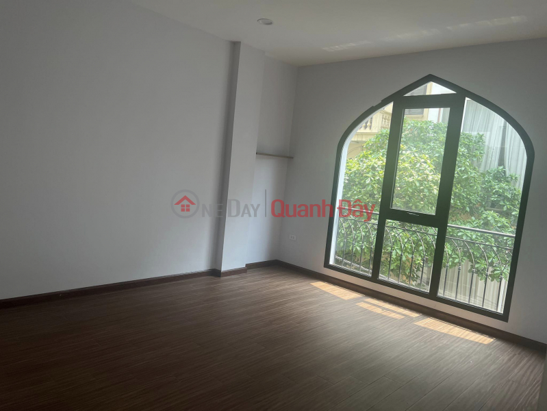 House for rent Huynh Thuc Khang, area 100m2 5 floors, MT 4m. Cars avoid, business is busy. Only 15 million\\/month | Vietnam Rental | đ 15 Million/ month
