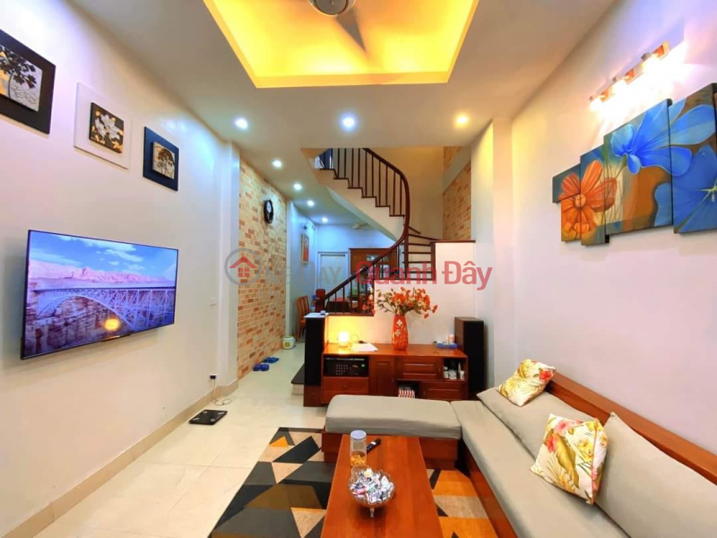 Beautiful house in Trung Kinh Street 44m2x5T, Luxurious interior, near cars, Kd 6.2 billion. Sales Listings