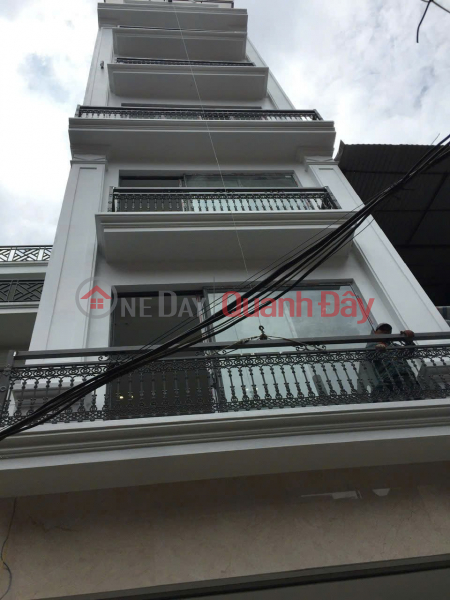 House for sale near Ho Dac Di - Dang Van Ngu, area 64 m2, frontage 5.04m, 7 floors with elevator, road wide enough for 2 cars to pass. Sales Listings