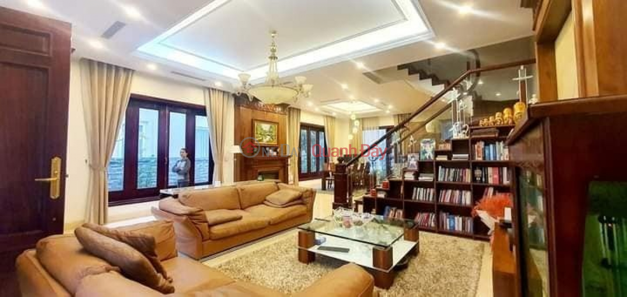 Property Search Vietnam | OneDay | Residential | Sales Listings | House for sale on Quoc Tu Giam Street, Front 5.5m, Sidewalk 7m, Area 150m2 Investment Peak Cash Flow Only 35 Billion