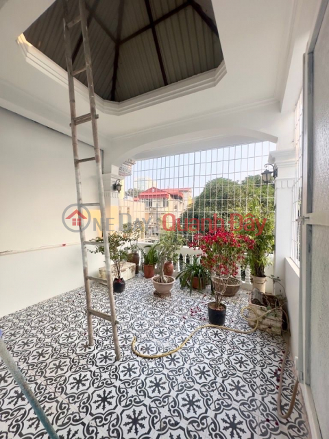 hoàng hoa thám 38m x4 tầng 13,5 tỷ lô góc,ô tô,kinh doanh,20m ra phố _0