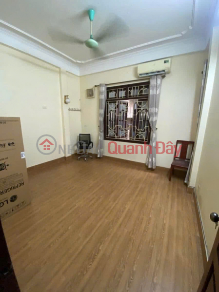 Property Search Vietnam | OneDay | Residential, Rental Listings, House for rent as office, online business, Kim Dong Street, car access, 55m2, 4 floors, 5 bedrooms, 16 million.