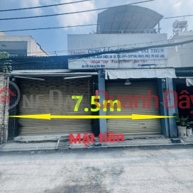Urgent sale, price reduced by 1.3 billion VND. House for sale, 7.5x19.5m, 8m wide alley connecting Au Co and Ni Su Huynh Lien streets. _0