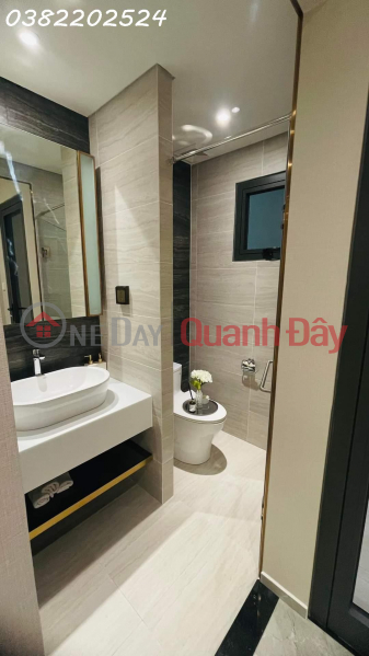 đ 1.5 Billion Own a 2 bedroom\\/2 bathroom apartment priced from only 560 million on Pham Van Dong frontage, hand over full furniture. Contact 0382202524